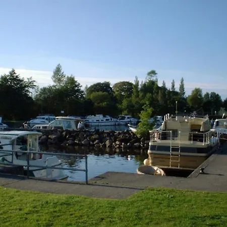 Apartamento The Corner House, Dromod